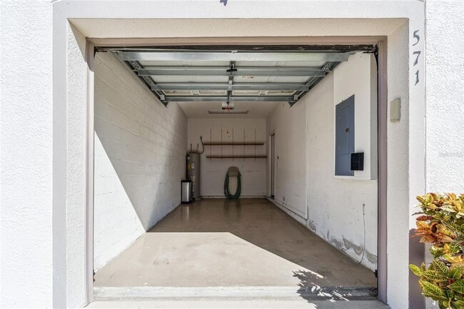 Building Photo - 571 Shoreham Ct NE