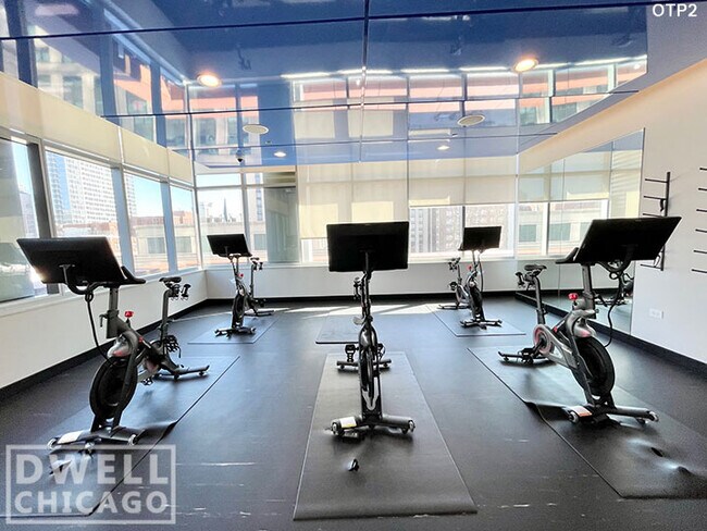 Building Photo - 1147 N Wells St