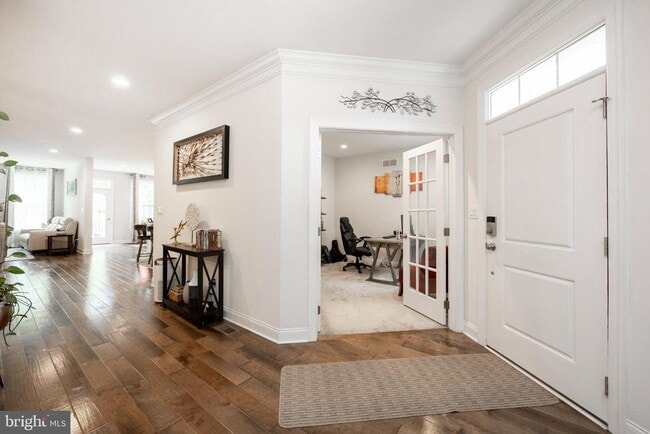 Building Photo - 126 Iron Hill Way