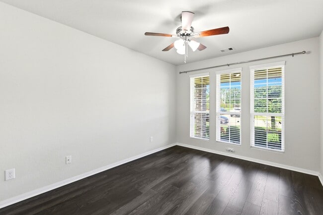 Building Photo - 15002 Miller Meadows Ln