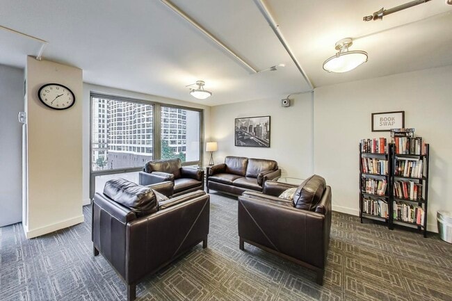 Building Photo - 440 N Wabash Ave