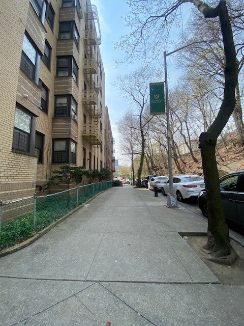 Building Photo - 4660 Manhattan College Pkwy