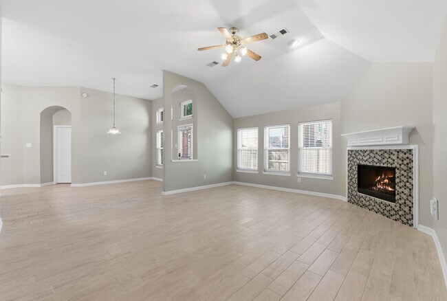 Building Photo - 7215 Bristol Ridge Dr