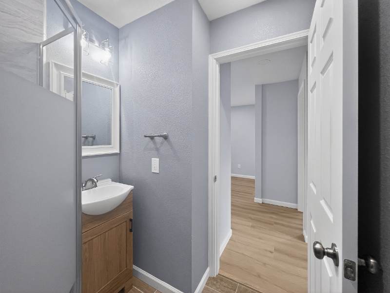 Building Photo - 408 W 19th St