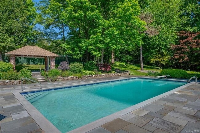 Building Photo - 112 Old Mountain Rd