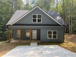 Building Photo - 55 Noah Mountain Rd