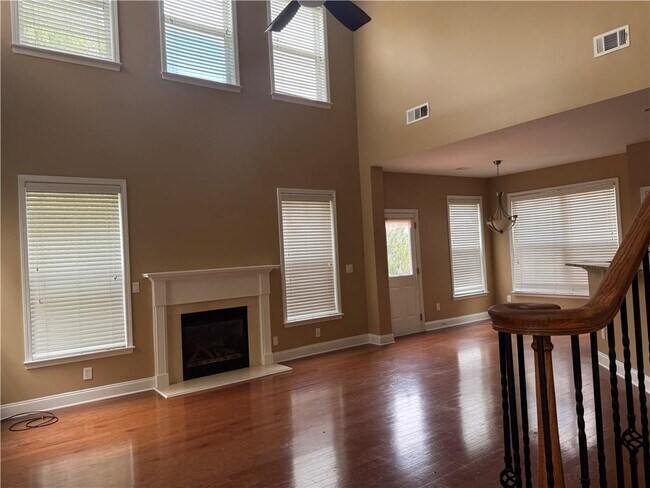 Building Photo - 5620 Falls Landing Dr
