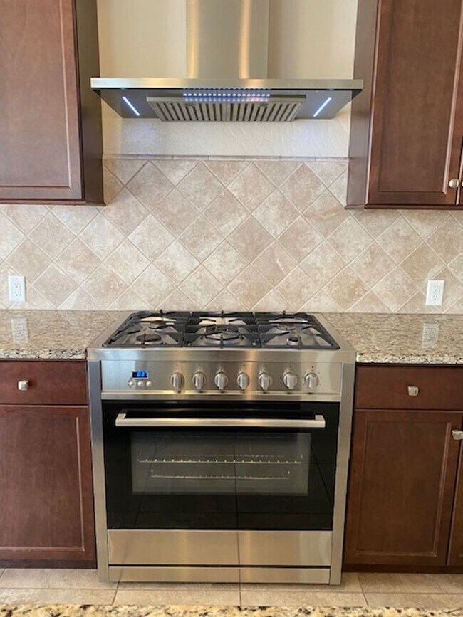 Building Photo - $2,750 Copper River Golf Course, 3 Bed + L...