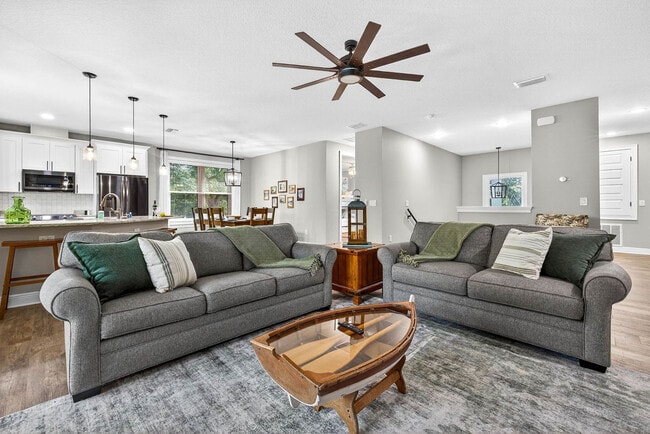 Primary Photo - 1826 Beachway Ln