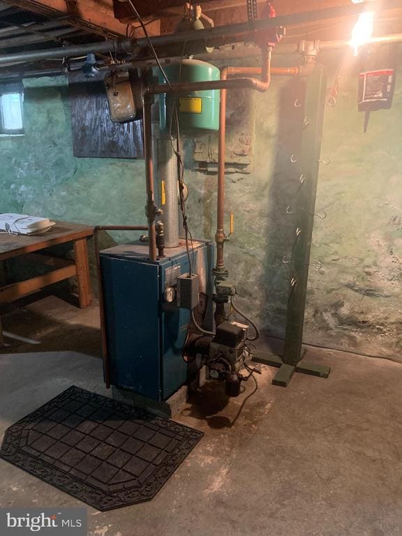 Building Photo - 305 W North St