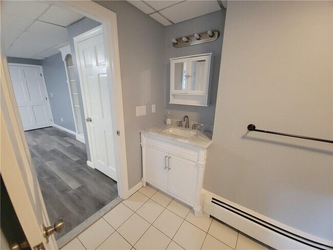 Building Photo - 223 Cottage St.