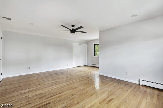 Building Photo - 136 Carlough Rd