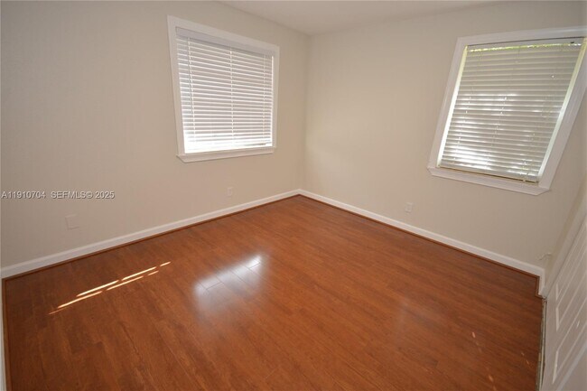 Building Photo - 2119 Nova Village Dr