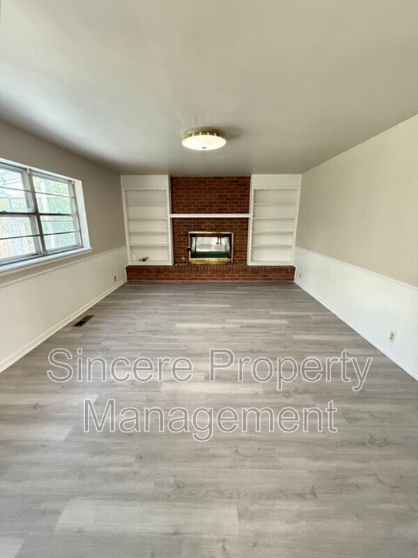Building Photo - 4013 NW 57th St