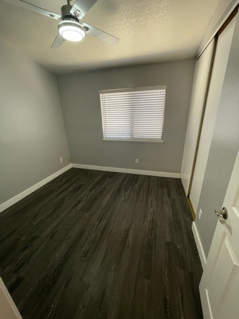 Building Photo - 6250 Sunny Meadow Ln