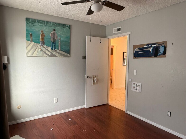 Building Photo - 6985 Ramfos Ln