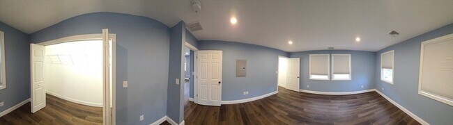 Building Photo - 37 Rose Glen St