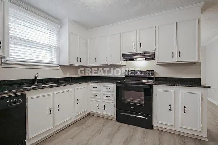 Building Photo - 109 Laurel St