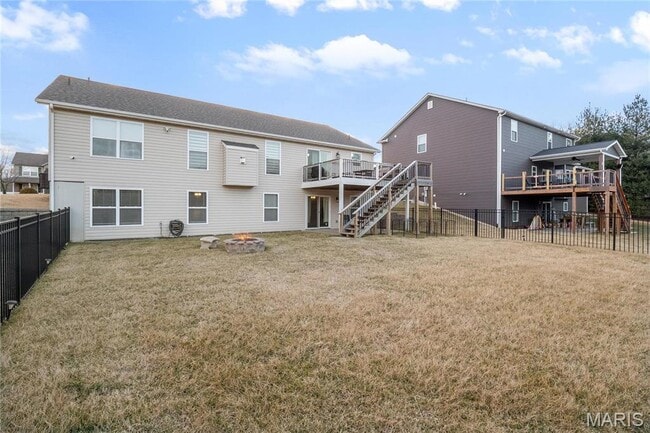 Building Photo - 2617 Lauren Lake Dr