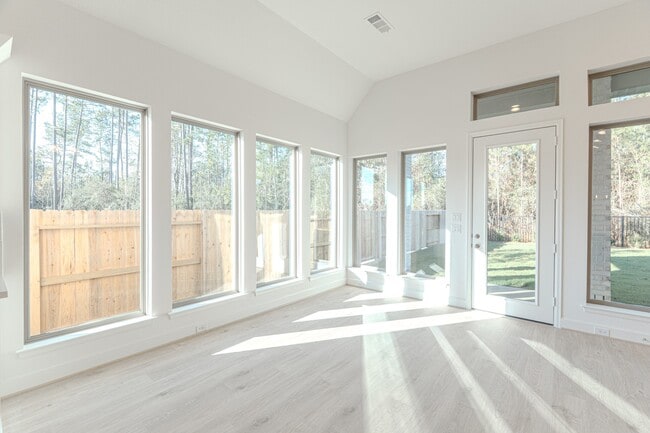 Building Photo - 15910 Mahogany Mist Dr