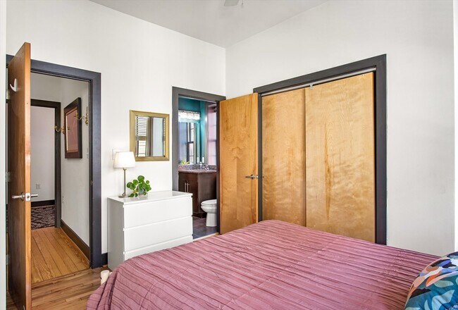 Building Photo - 206 N 1st St