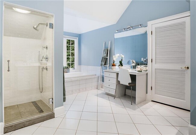 Building Photo - 4224 E Conway Dr NW