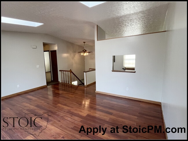 Building Photo - 3169 Earlington Ln