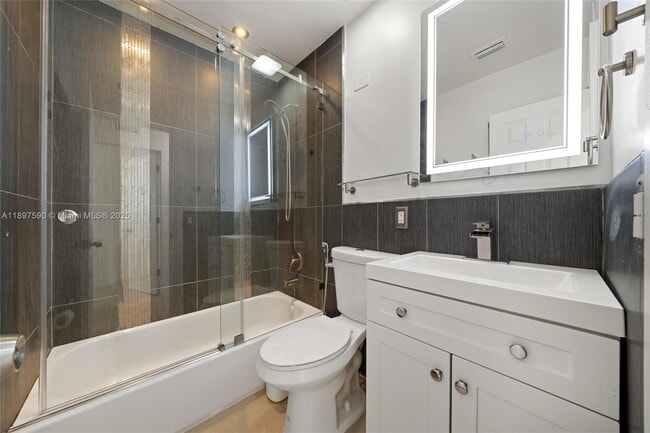 Building Photo - 845 NW 2nd St