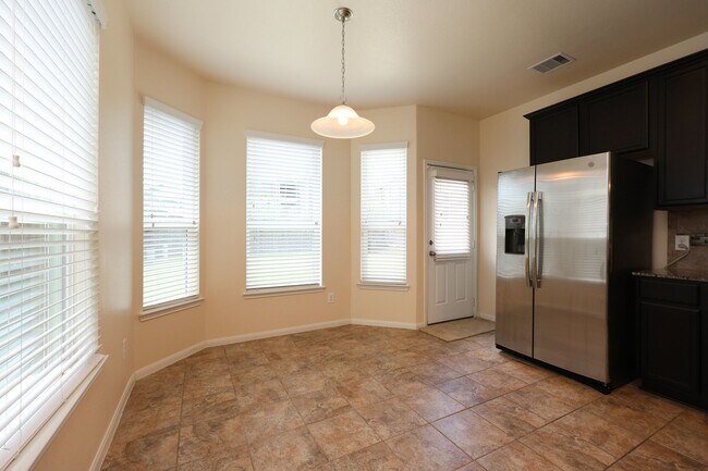 Building Photo - 4155 Falvel Cove Dr