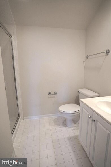 Building Photo - 1609 Leeds Castle Dr