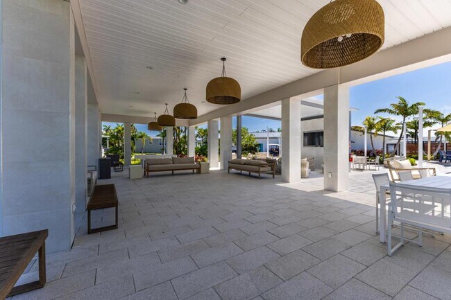 Building Photo - 11596 Palm Dr