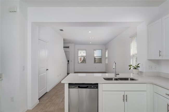 Building Photo - 6167 Whetstone Ct