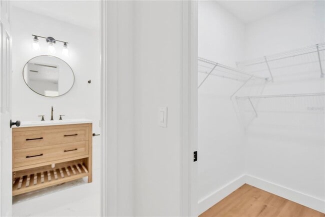 Building Photo - 617 Edenville Ave