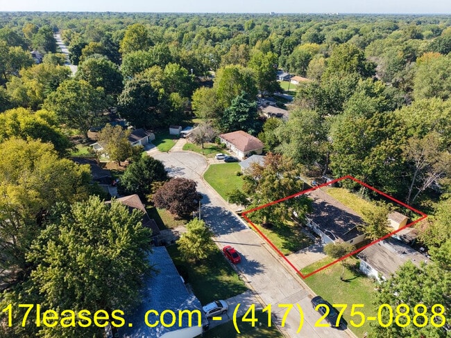 Building Photo - 201 S Meadowview Ave