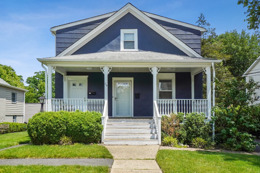 Front of House - 114 Livingston Ave