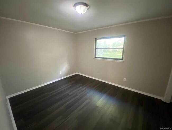 Building Photo - 1229 Karen Rd