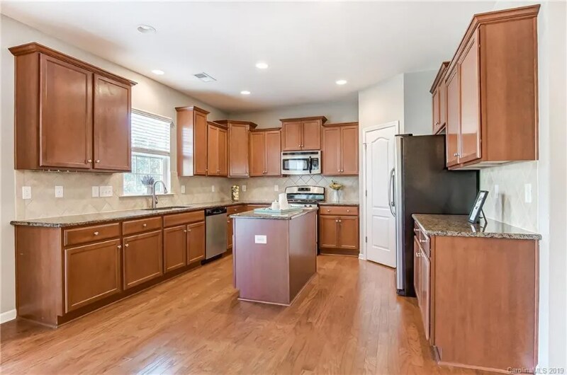 Building Photo - 12519 Dove Meadow Drive