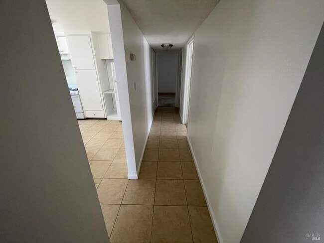 Building Photo - 701 Pope Dr