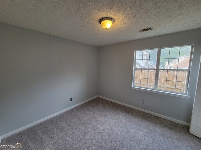 Building Photo - 53 Braelinn Creek Ct