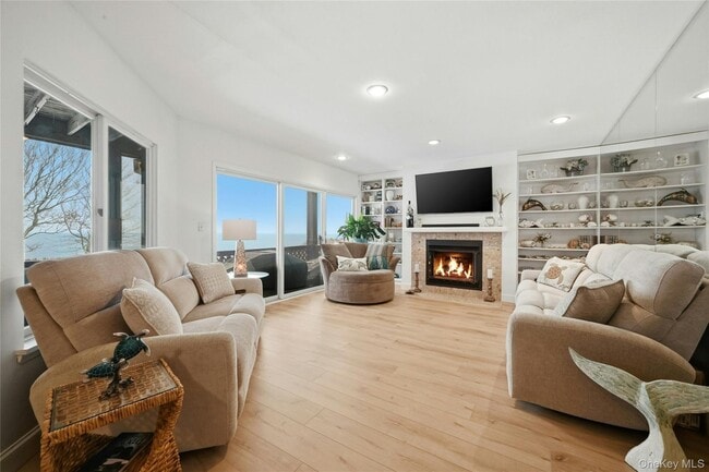 Building Photo - 508 Fox Hill Dr