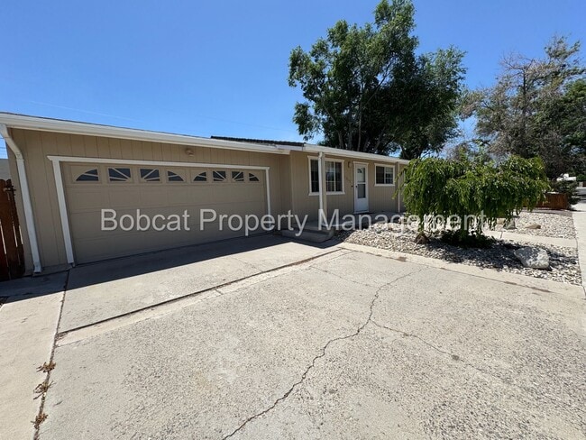 Building Photo - 3 Bed, 2 Bath, Home Located in Gardnerville