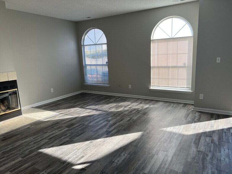 Building Photo - 4659 Georgetown Pl
