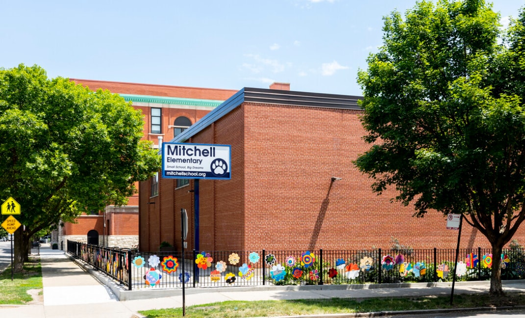 close to Mitchell School - 2242 W Grand Ave