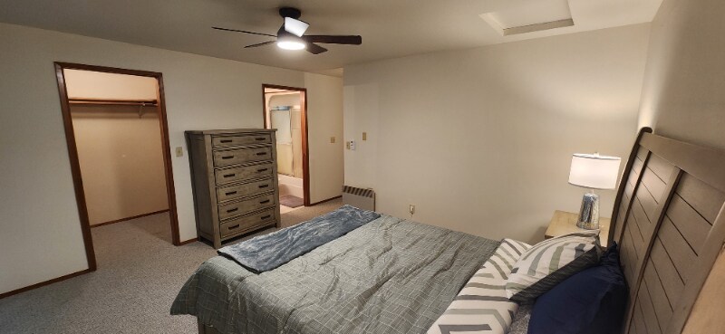 Building Photo - 6928 Alpine Dr SW