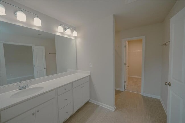 Building Photo - 3177 Meadowstone Ln SW