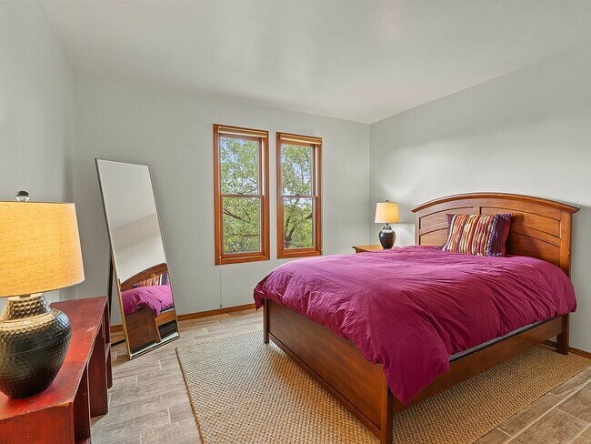 Building Photo - 207 Camino De Los Marquez