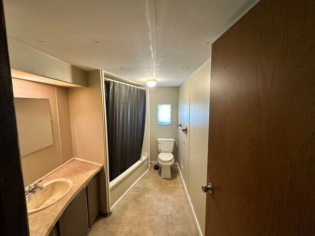 Building Photo - Mobile Home with 2 Bed 1 Bath in Benton
