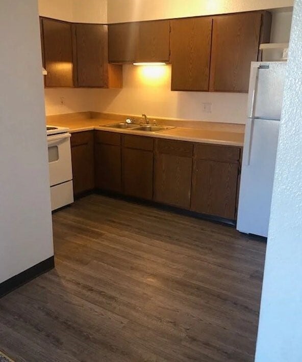 Building Photo - 1216 S G Ave