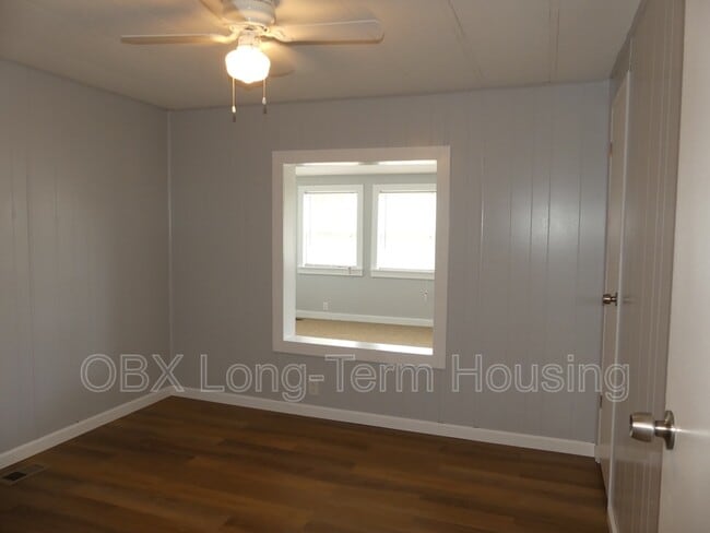 Building Photo - 111 Faris Dr