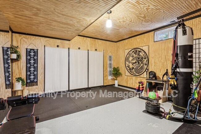 Building Photo - 3271 Newland Ct